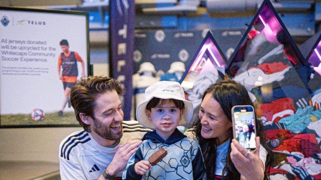 Family at TELUS Whitecaps direct-to-customer mobile activation